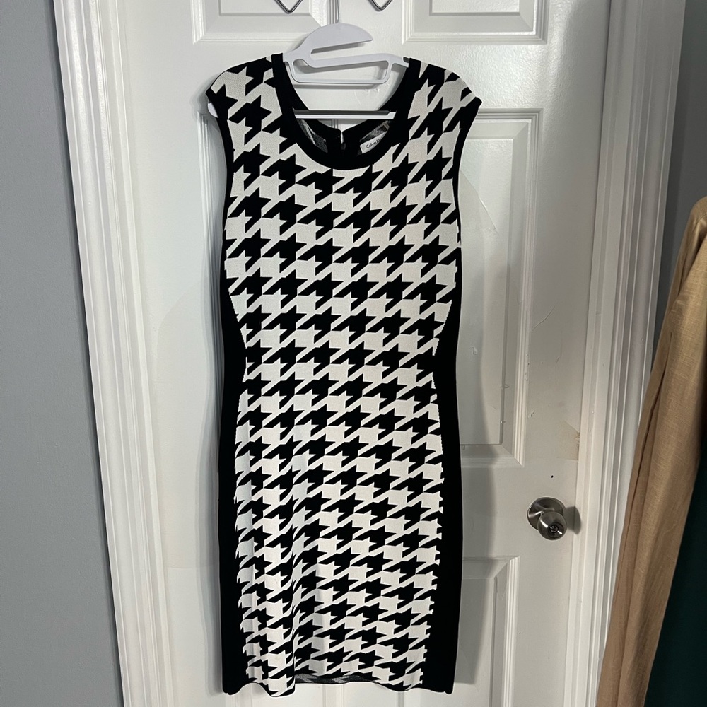 Calvin Klein Black and White Houndstooth Mini Dress L like new